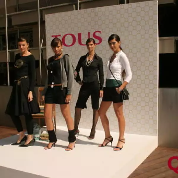 Aspectos. Inauguración Tous