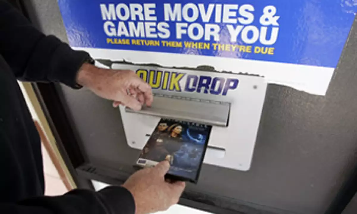 Las 528 tiendas de Blockbuster continuarían operando con normalidad mientras encuentran comprador. (Foto: AP)