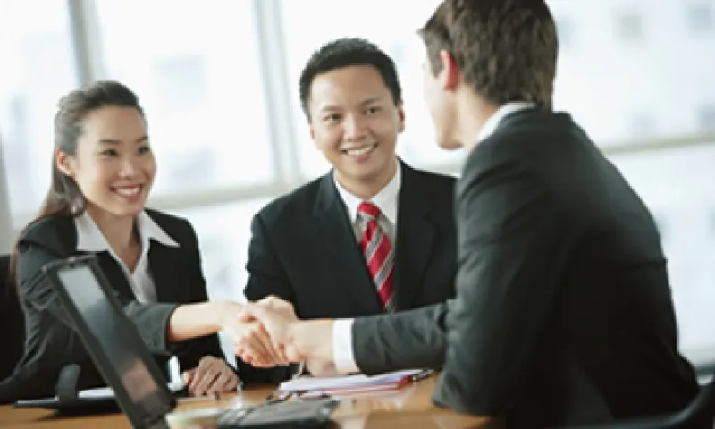 Los jóvenes son los trabajadores más proclives a emplearse en el extranjero. (Foto: Thinkstock)