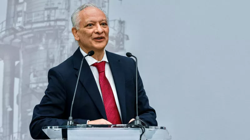 Pemex redimirá notas 2026 y anticipa pagos de deuda