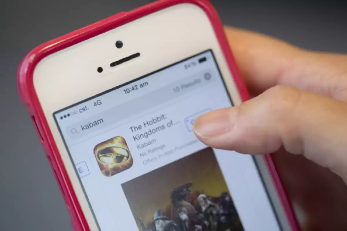 EU prohíbe que los proveedores de servicios de Internet obstruyan o debiliten el acceso de los consumidores a contenidos en la red.