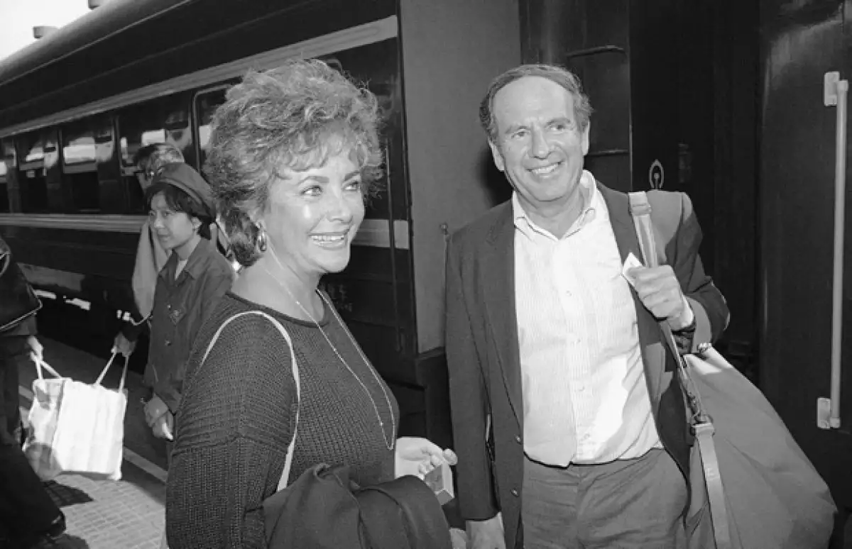 Taylor estuvo a nada de casarse con el abogado mexicano Víctor Luna.