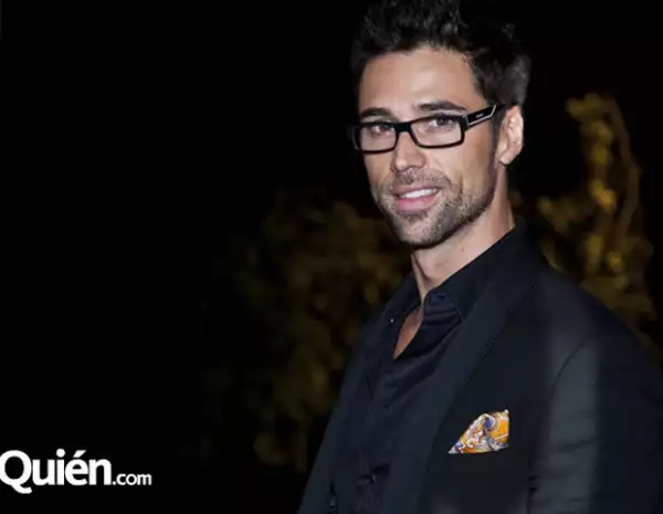 El actor dijo estar muy feliz con su relación.