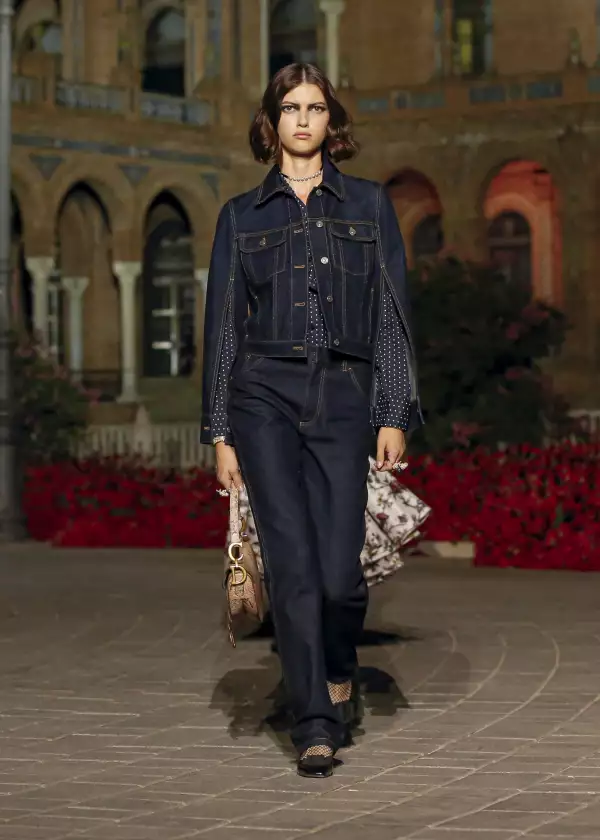dior cruise 2023 sevilla