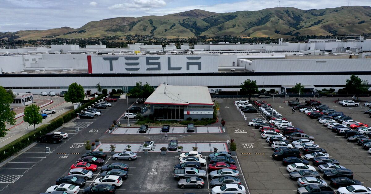 Tesla’s working conditions remove it from the S&P ESG index Tesla’s working conditions remove it from the S&P ESG index