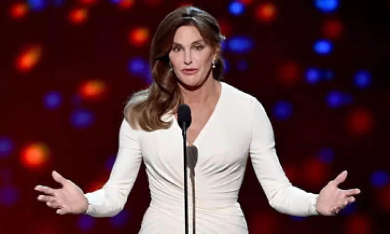Caitlyn Jenner recibió el galardón otorgado por la cadena ESPN (Foto: Getty Images )