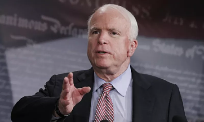 El senador McCain sugirió que se anularan los recortes al Pentágono si el Congreso no llega a un acuerdo. (Foto: AP)