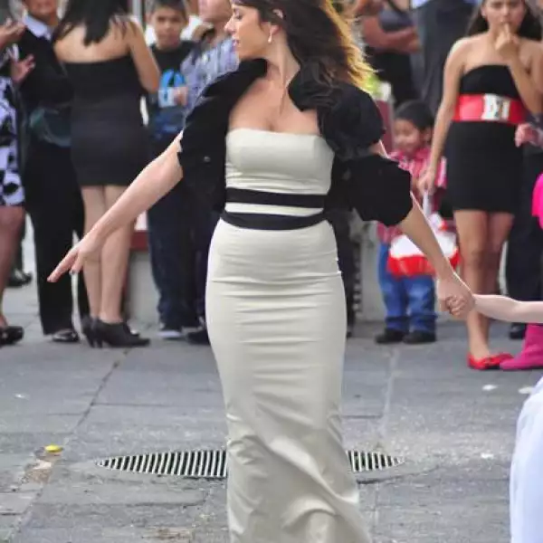 Maky Soler con sus hijas