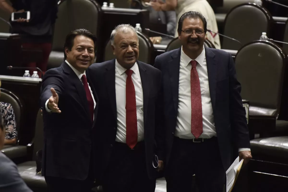 Mario Delgado y los del PT