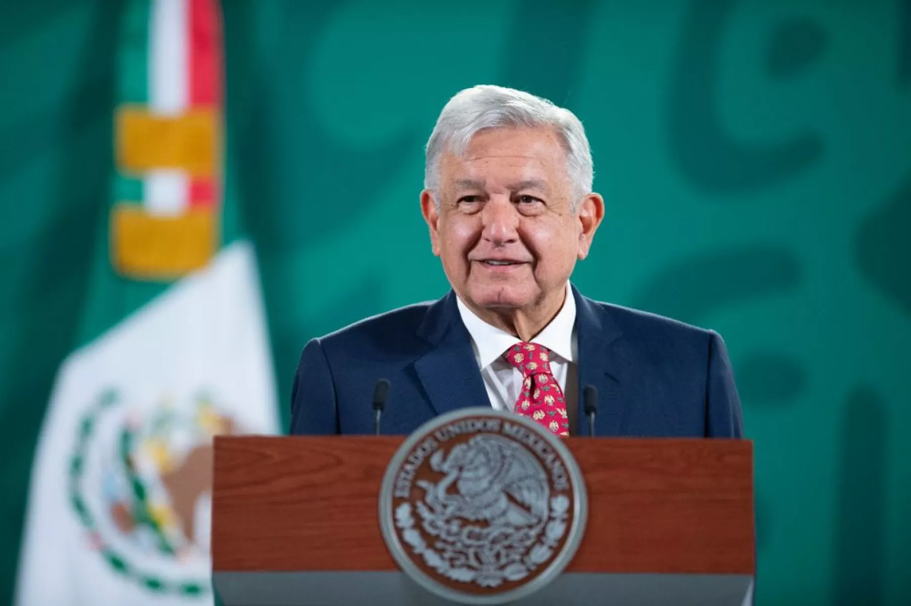 amlo-palacio-nac.jpeg
