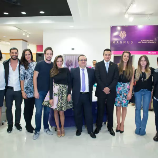 Celina del Villar, Uriel del Toro, Dafne Molina, Raúl Ortiz, Olivia Peralta, Ismael Santana, César Díaz, Sofía Escobosa, Natasha Dupeyrón y José María Torre