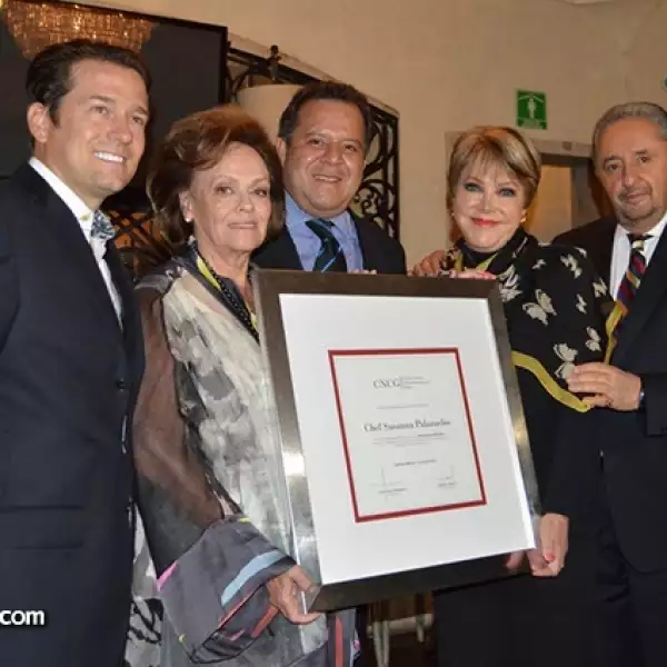 Eduardo Wichtendahl Palazuelos,Susanna Palazuelos,Víctor Hugo Rodríguez,Lolita Ayala y Enrique Castillo Pesado.