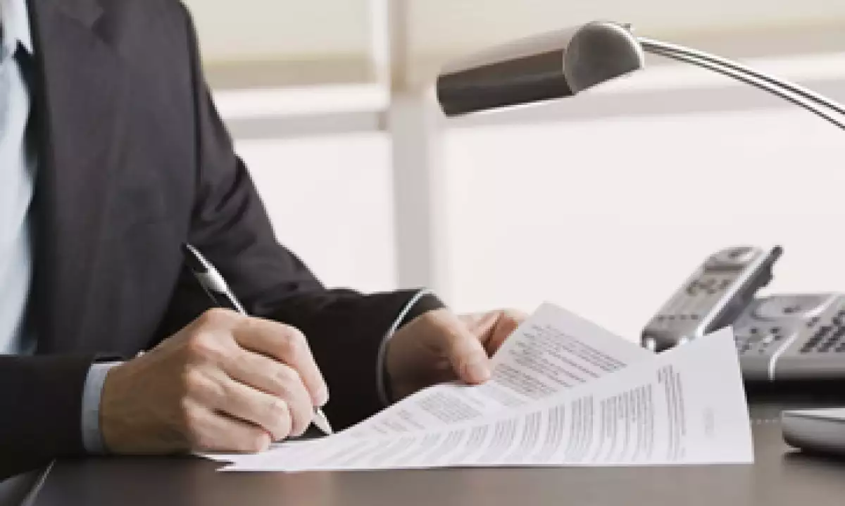 Al escribir tu currículo piensa como si estuvieras conociendo a tu pareja, escribe las palabras precisas que hablen por ti. (Foto: Thinkstock)