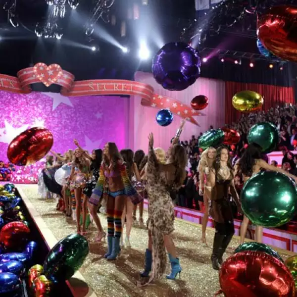 En el evento desfilan las modelos más cotizadas del mundo.