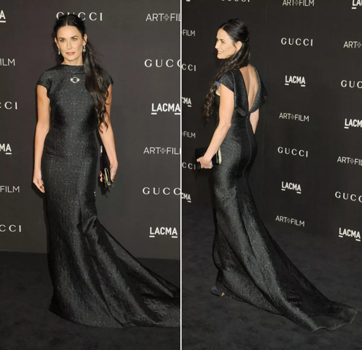 Elegante en un black dress, Demi en una gala de 2014.