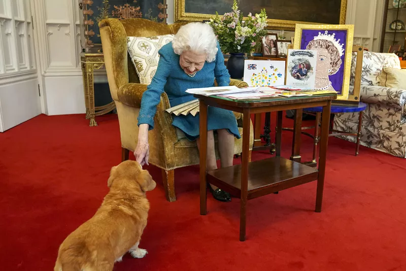 Queen Elizabeth II Views Commemorative Platinum Jubilee Items
