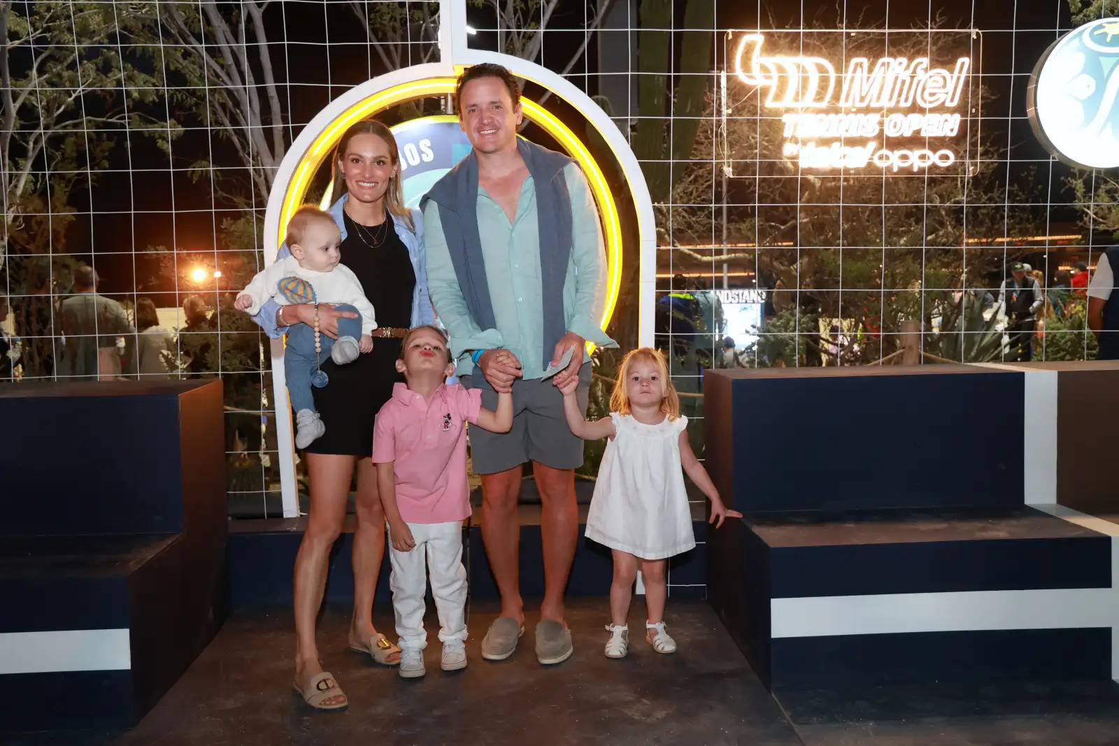 Xander, Massimo, Alana, Emilio y Christianne Hank 