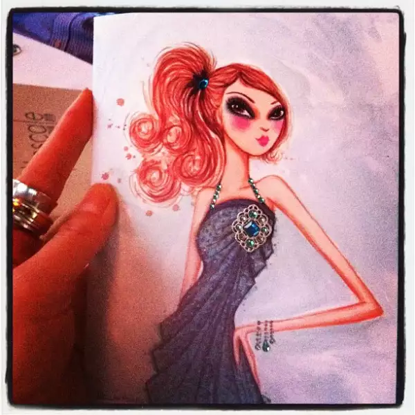 "Happybday card...my look alike! Una de mis primeras tarjetas de cumpleaños....igualitas!", escribió en la red social.