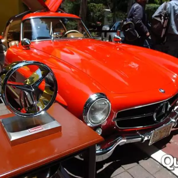 Exhibición de autos clásicos