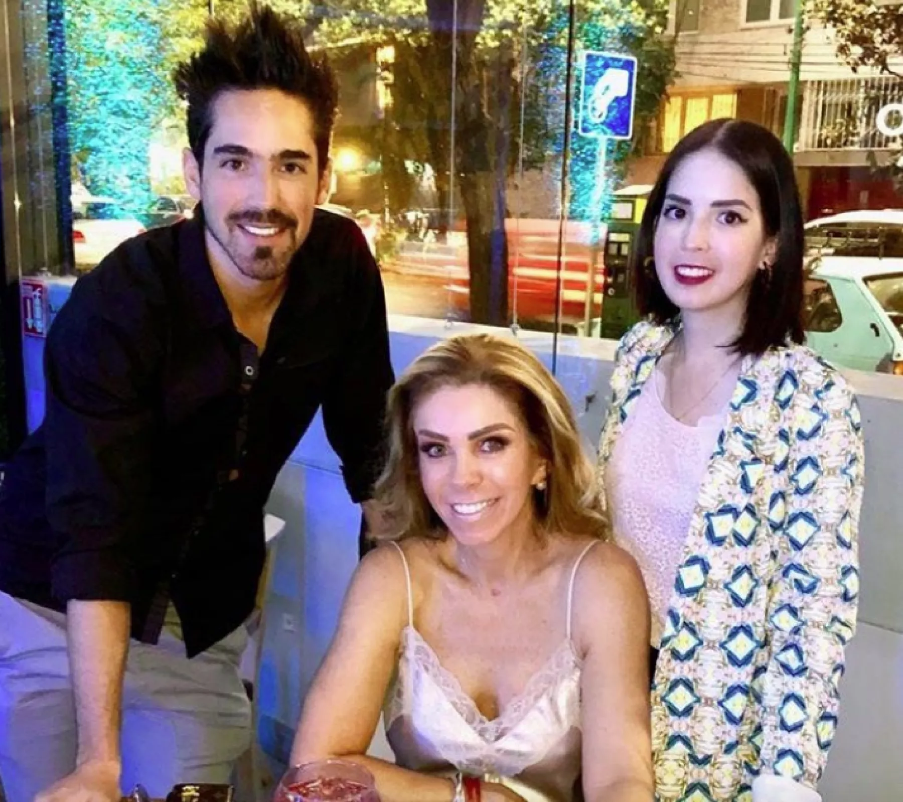 José Luis, Rocío Sánchez Azuara y Daniela