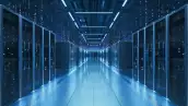 Mientras OpenAI y Google compiten por modelos de IA más grandes, IBM apuesta por investigación híbrida