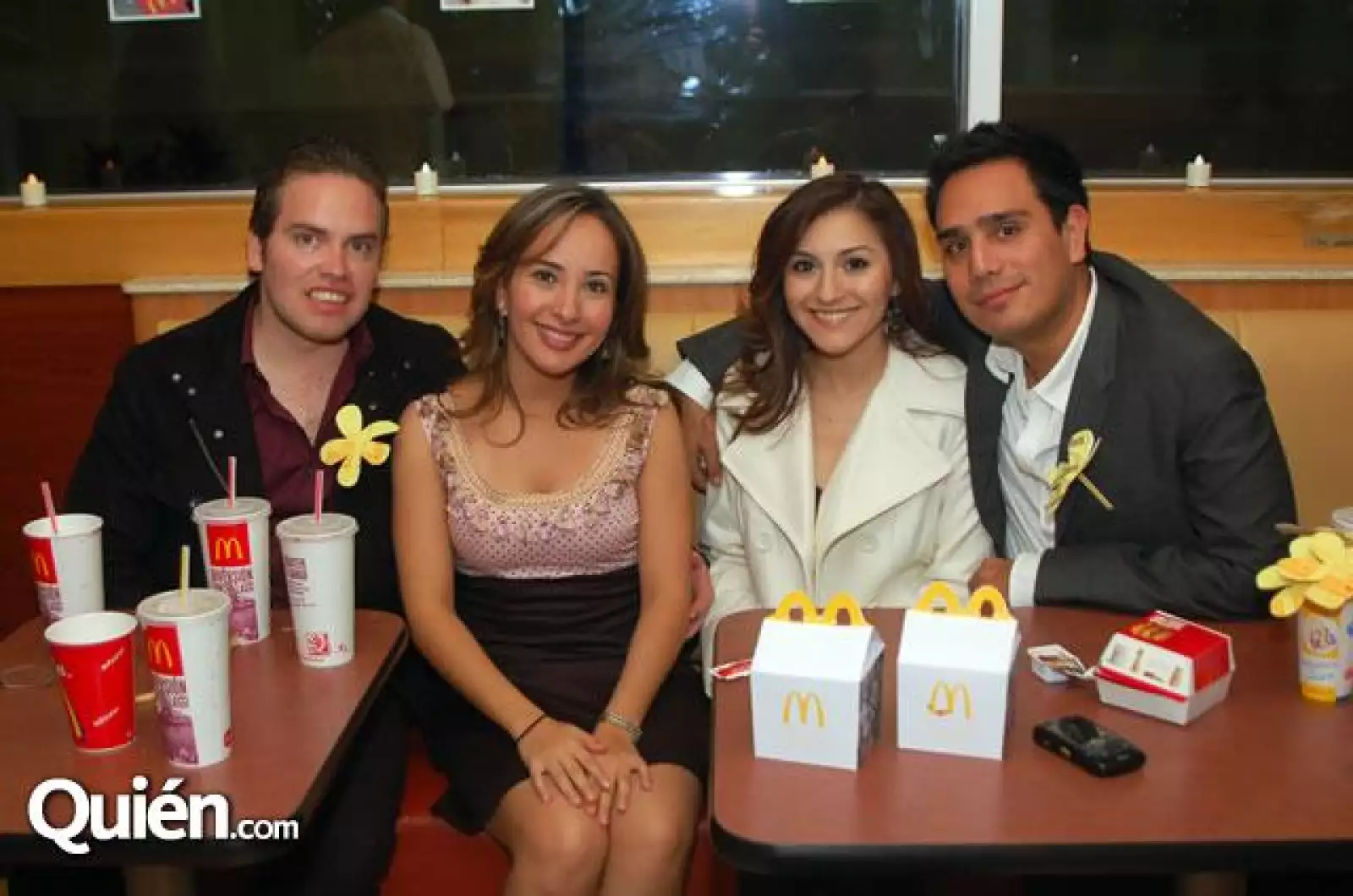 Alejandro Castellanos,Sofía Pozas,Ana Mun?oz,Miguel Galarza