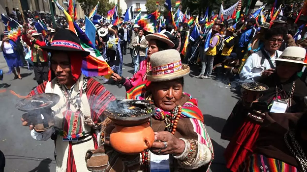 indigenas bolivianos