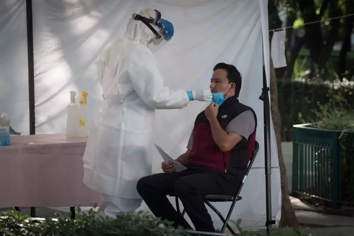 Pruebas de COVID escasean en CDMX en kioscos y centros de salud