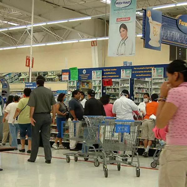 La gente ha acatado las normas de sanidad usando tapabocas y productos antibacteriales.