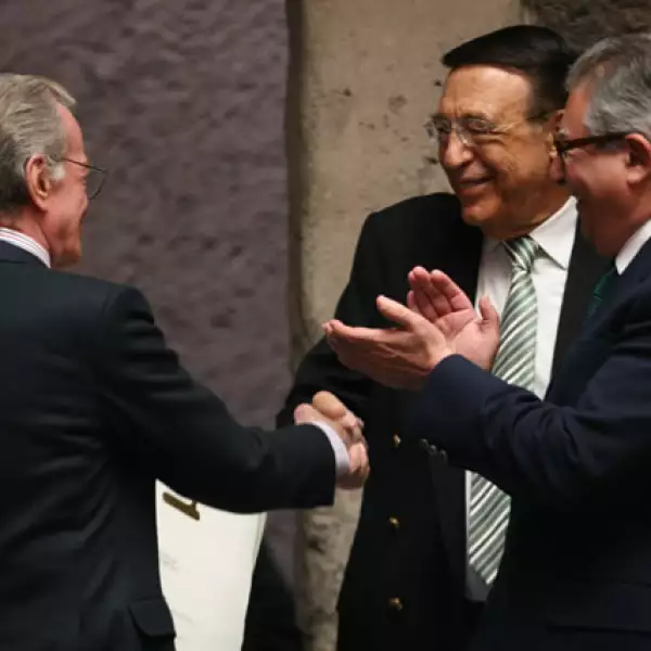 Homenaje a Jacobo Zabludovsky y Leon Davidoff.