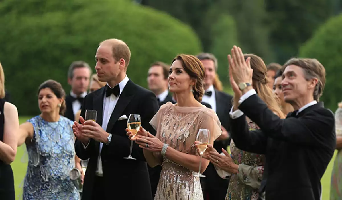 Como es común en ellos, la pareja real encantó con su estilo y carisma.