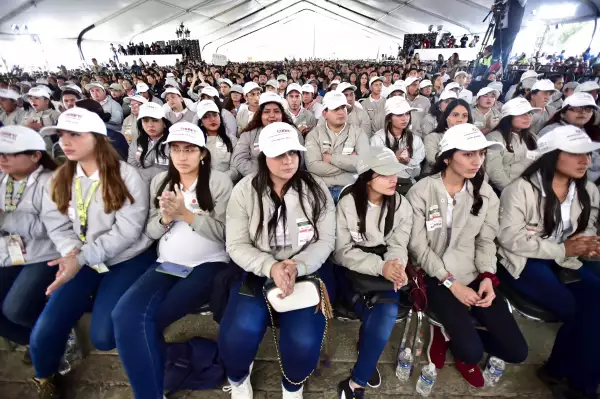 Monterrey AMLO Apoyo Jóvenes-2.jpg