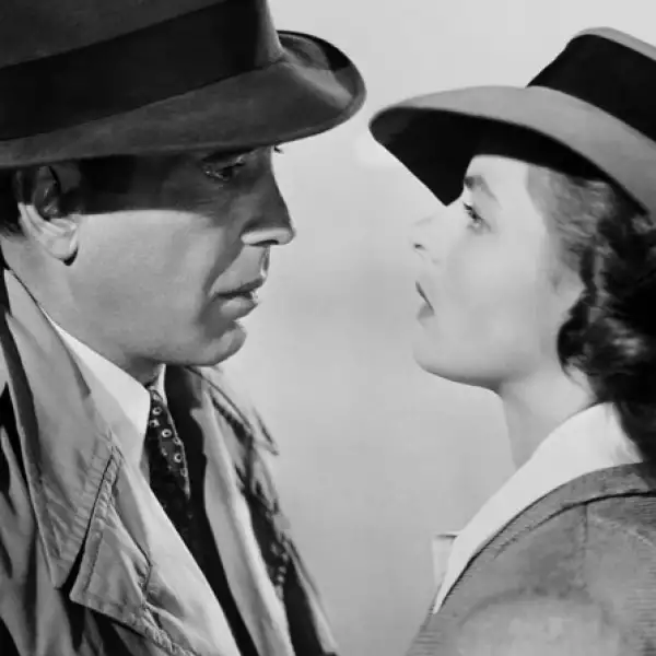 Humphrey Bogart e Ingrid Bergman en Casablanca