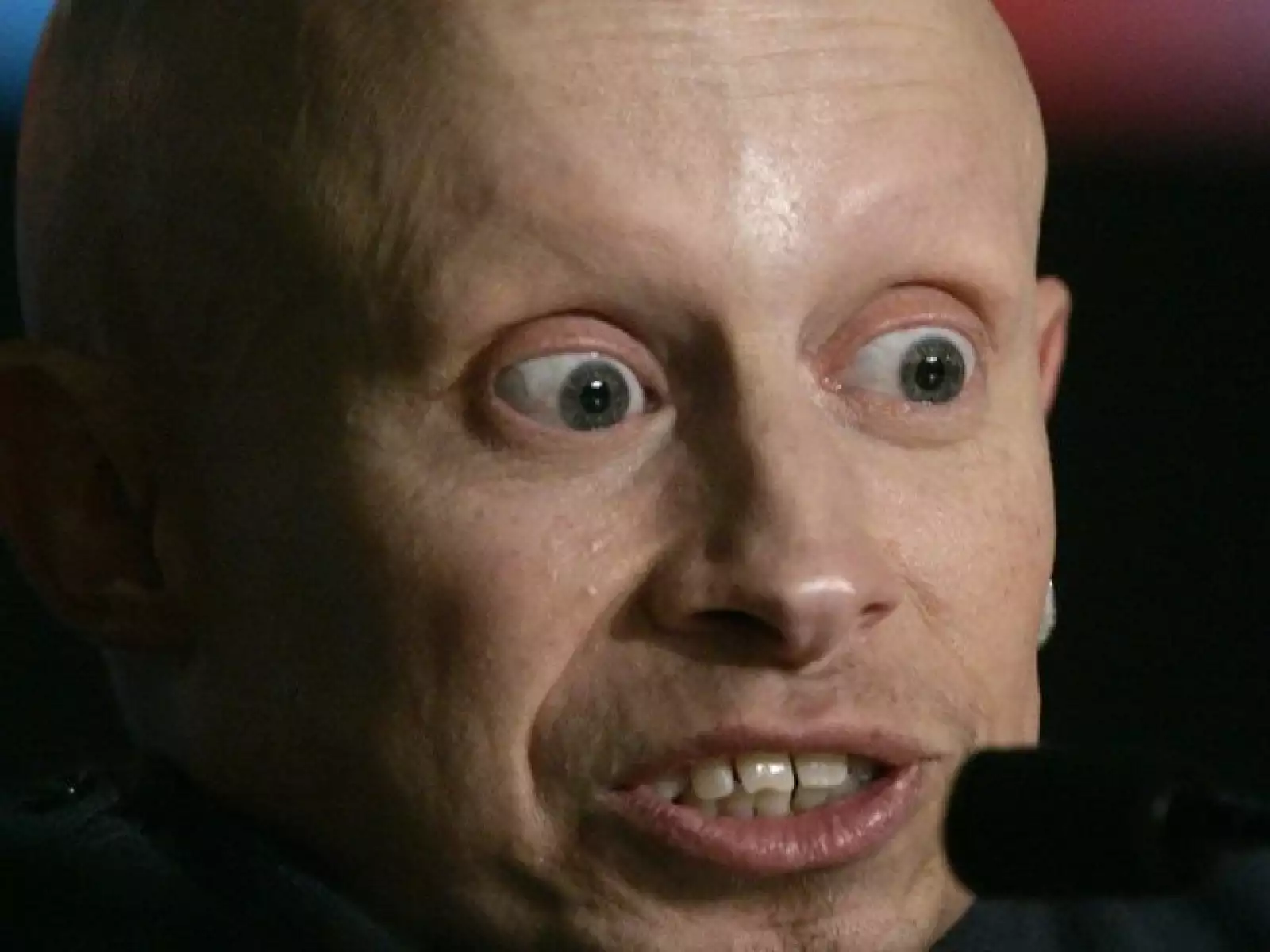 MINI MI. Verne Troyer (sí, el de Austin Powers) durante conferencia de la película "The Imaginarium of Doctor Parnassus" (El imaginario del Doctor Parnaso) en la edición número 62 del Festival de Cine de Cannes.