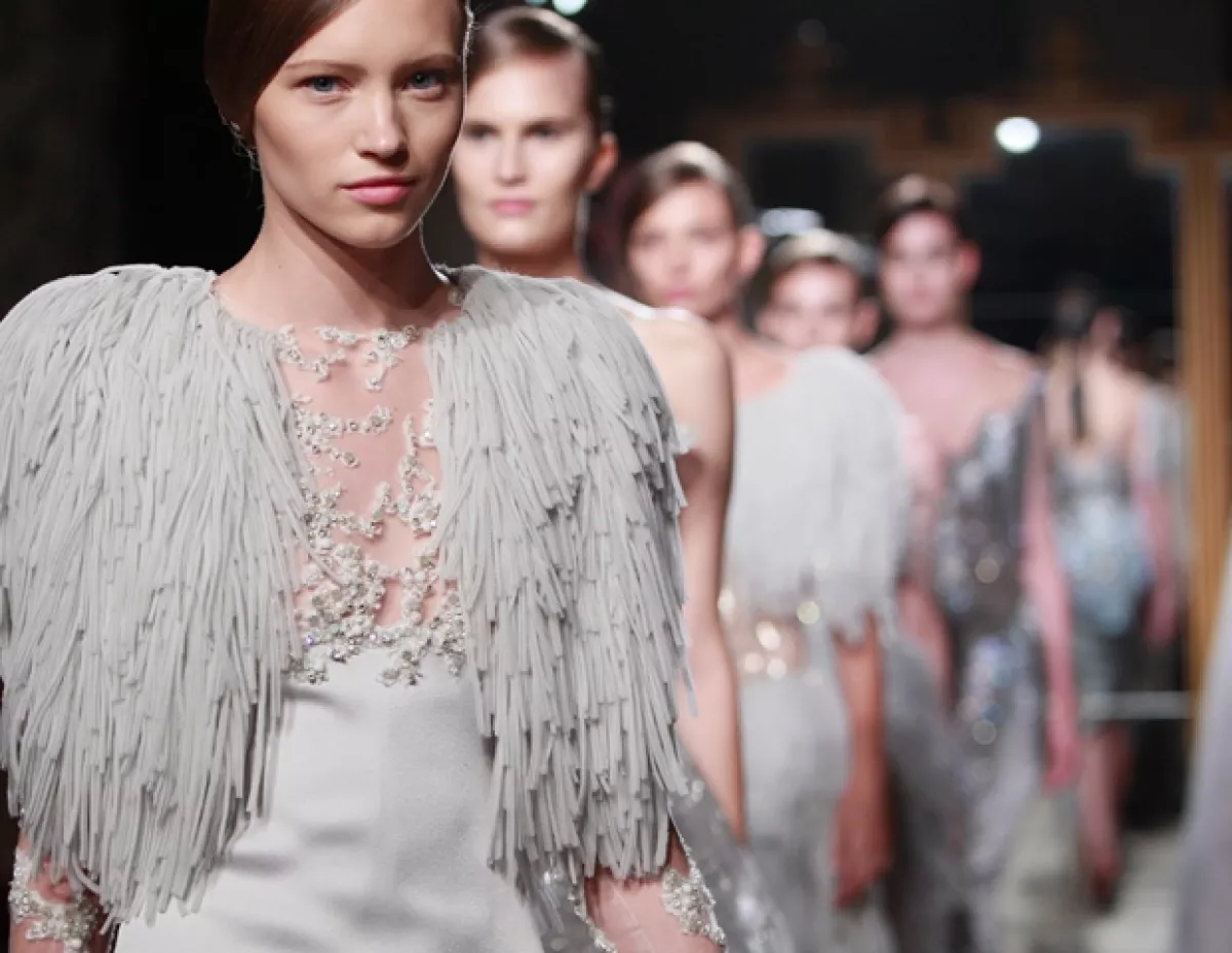 Las colecciones de las firmas Rodarte, Marchesa, Vera Wang y Oscar de la Renta sobresalieron durante la sexta jornada de la plataforma de moda.