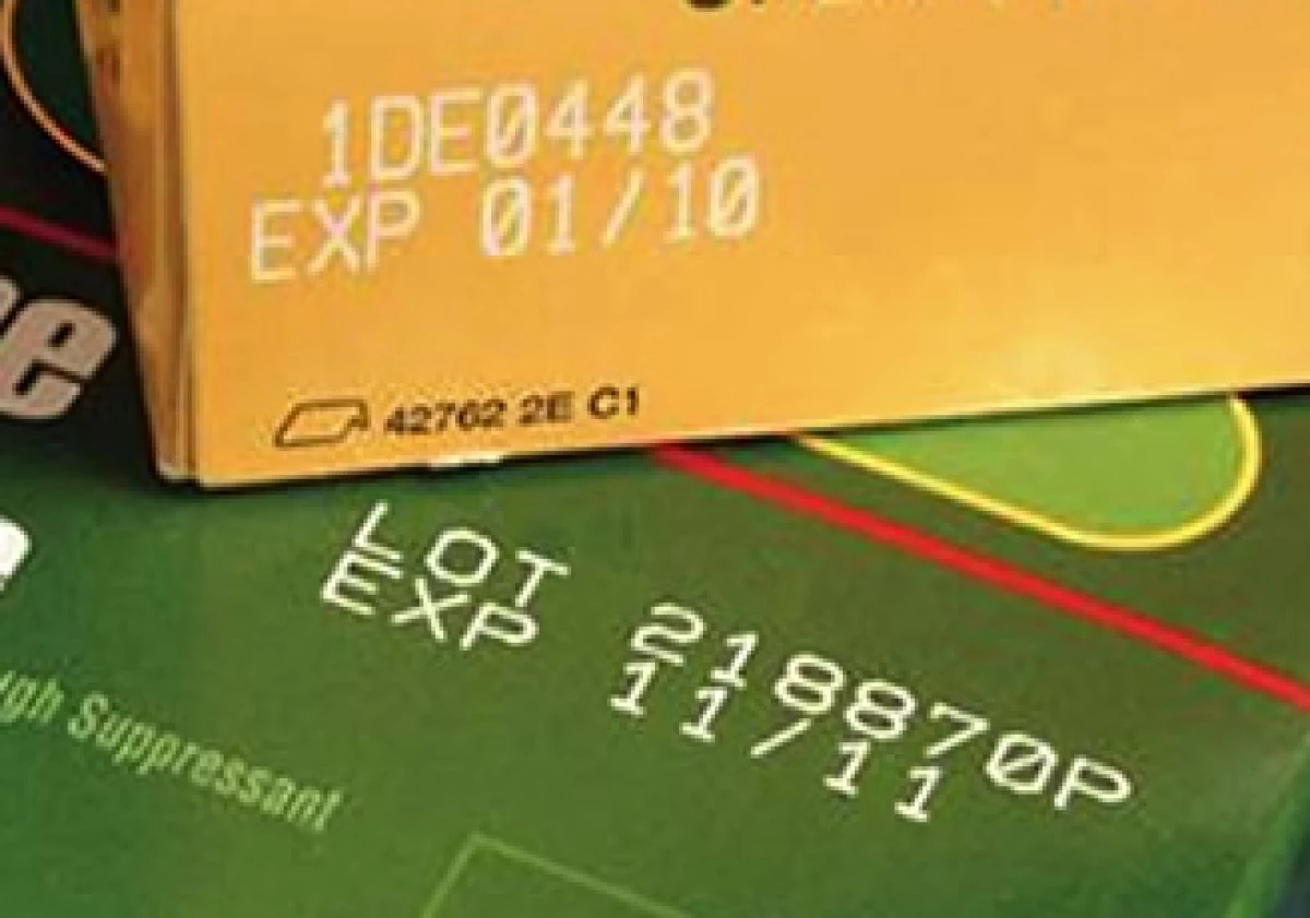 Se pueden realizar codificaciones a láser en casi cualquier material, como papel, cartón PET, placas electrónicas y de semiconductores. (Foto: Cortesía de Videojet)
