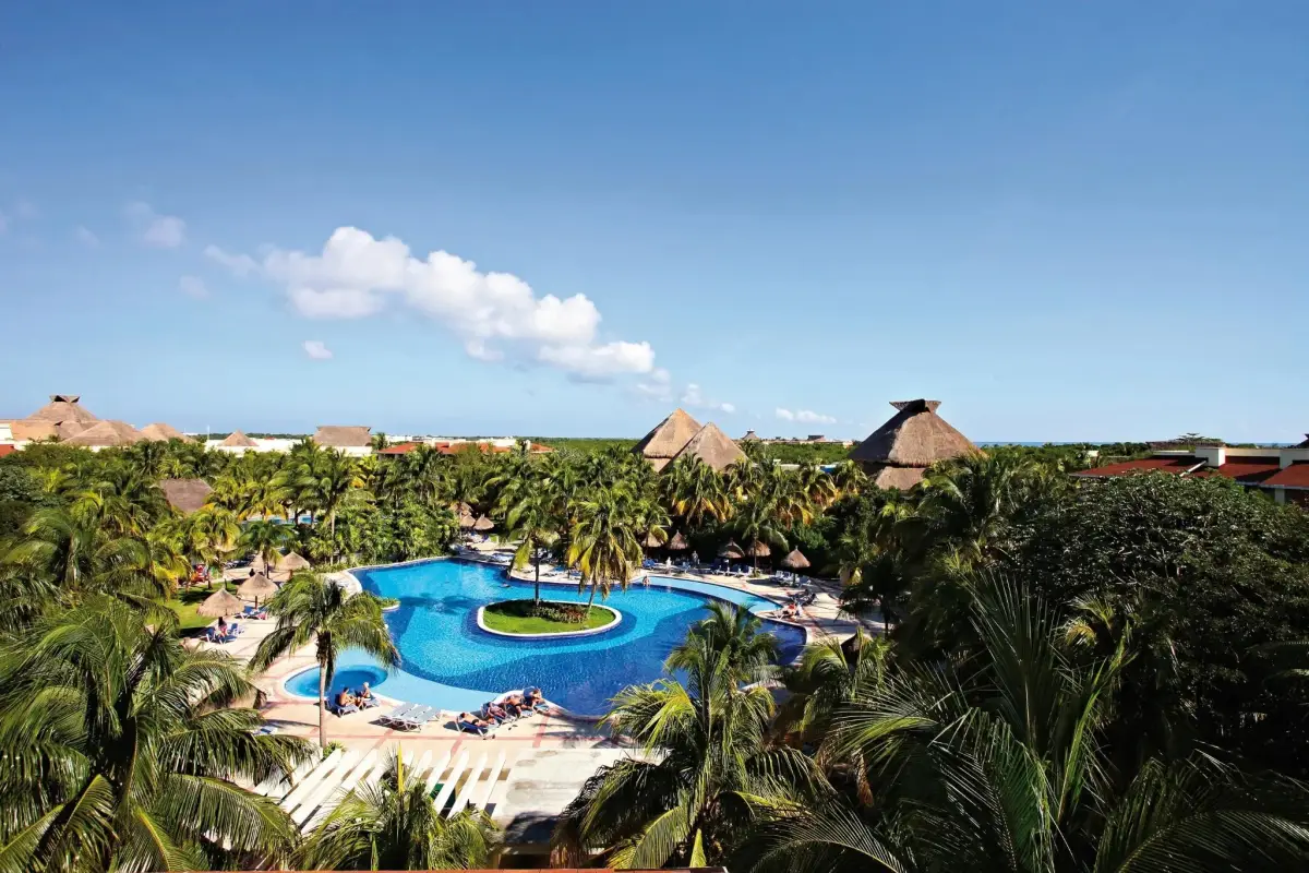 Bahia_Principe_Coba.jpg