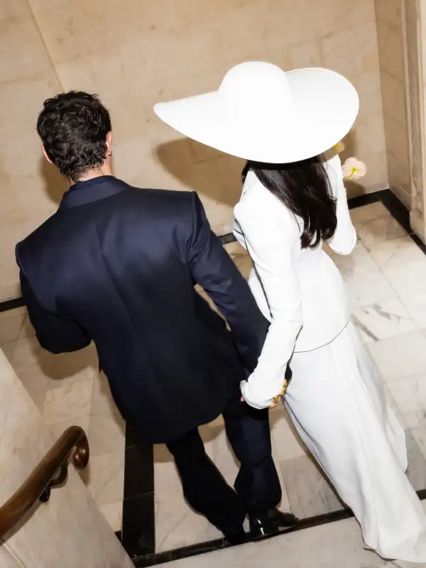 dua-lipa-callum-turner-boda.jpg