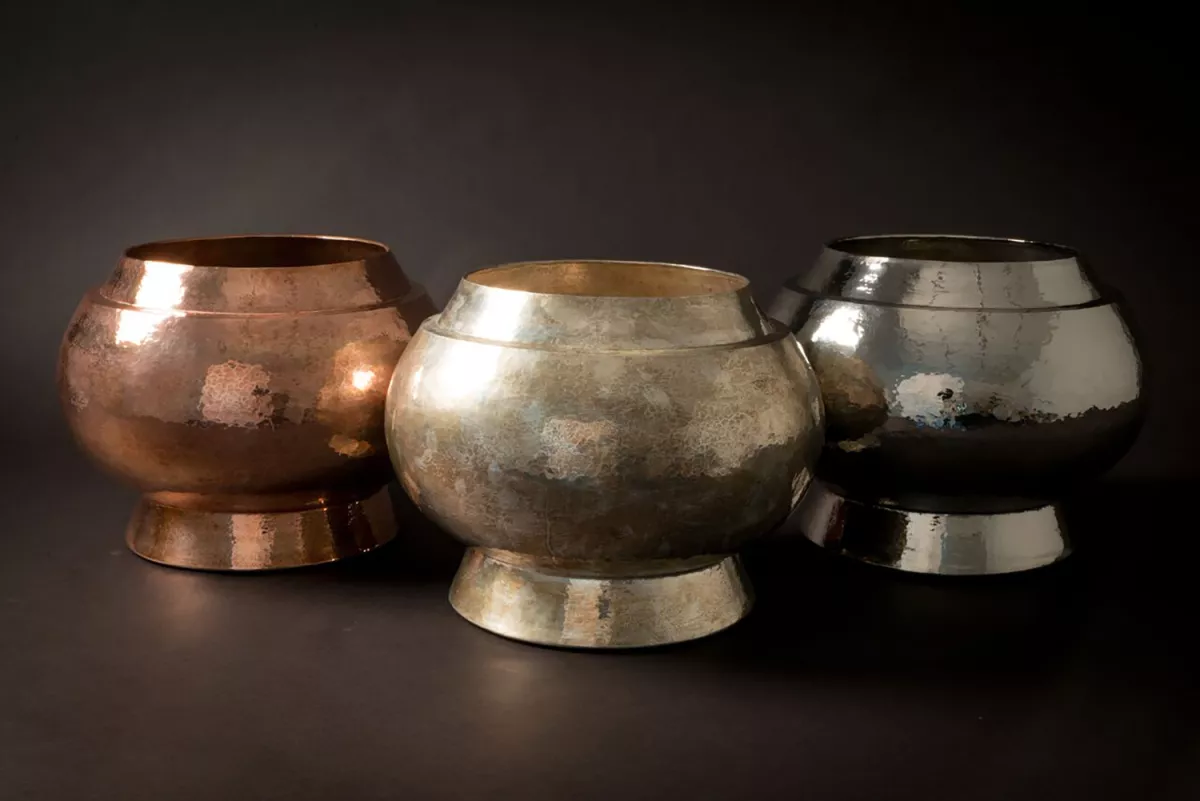 Crea jarrones hermosos con chapa de oro o plata