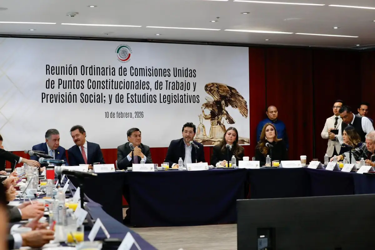 Senadores avalan reforma para reducir jornada laboral