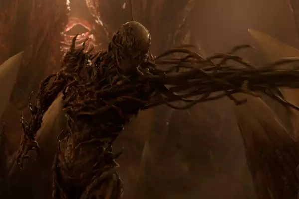 Foto de Vecna, personaje malvado de Stranger Things, en posición de ataque.