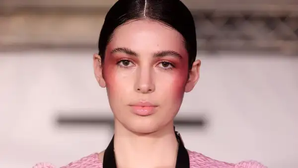 maquillajerosa.jpg
