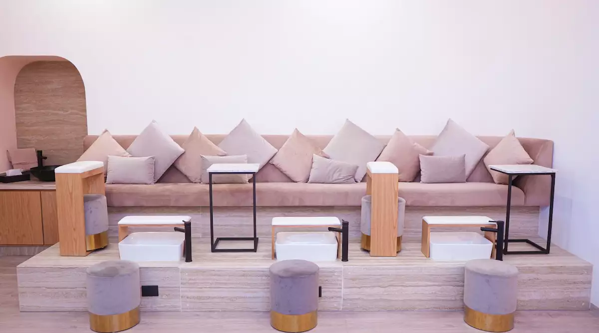  Canela Nail Bar pedicure 