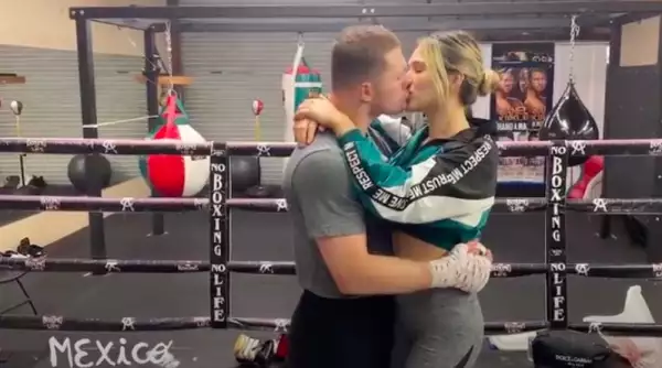 canelo-alvarez-residente