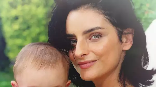 Kailani y Aislinn Derbez