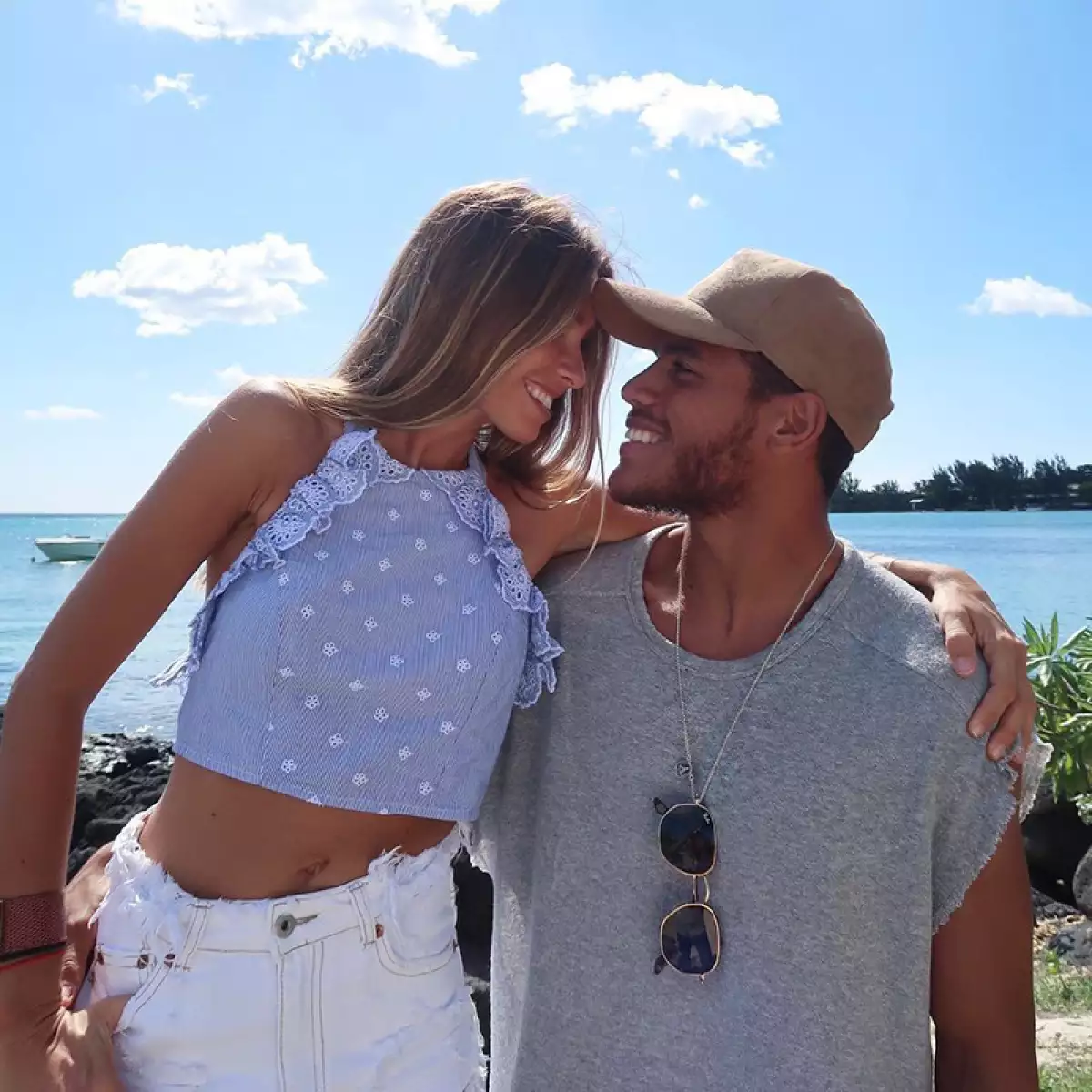 Jonathan Dos Santos y Marta Carriedo