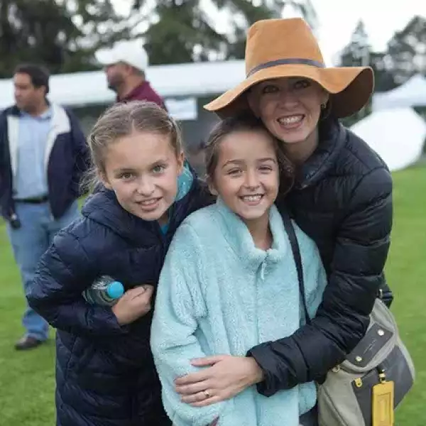 Priscila,Isabela y Claudia Witt