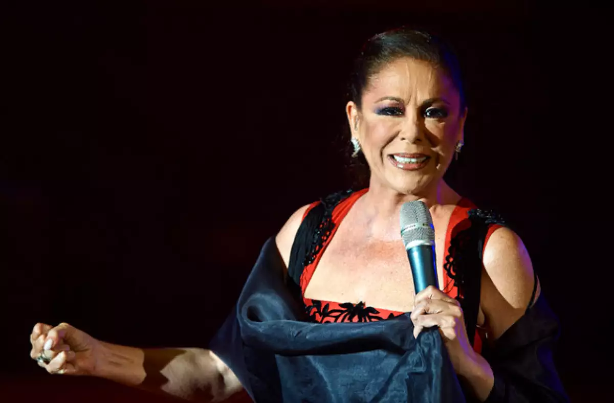 La cantante española recibirá un apartamento valuado en un millón de dólares.