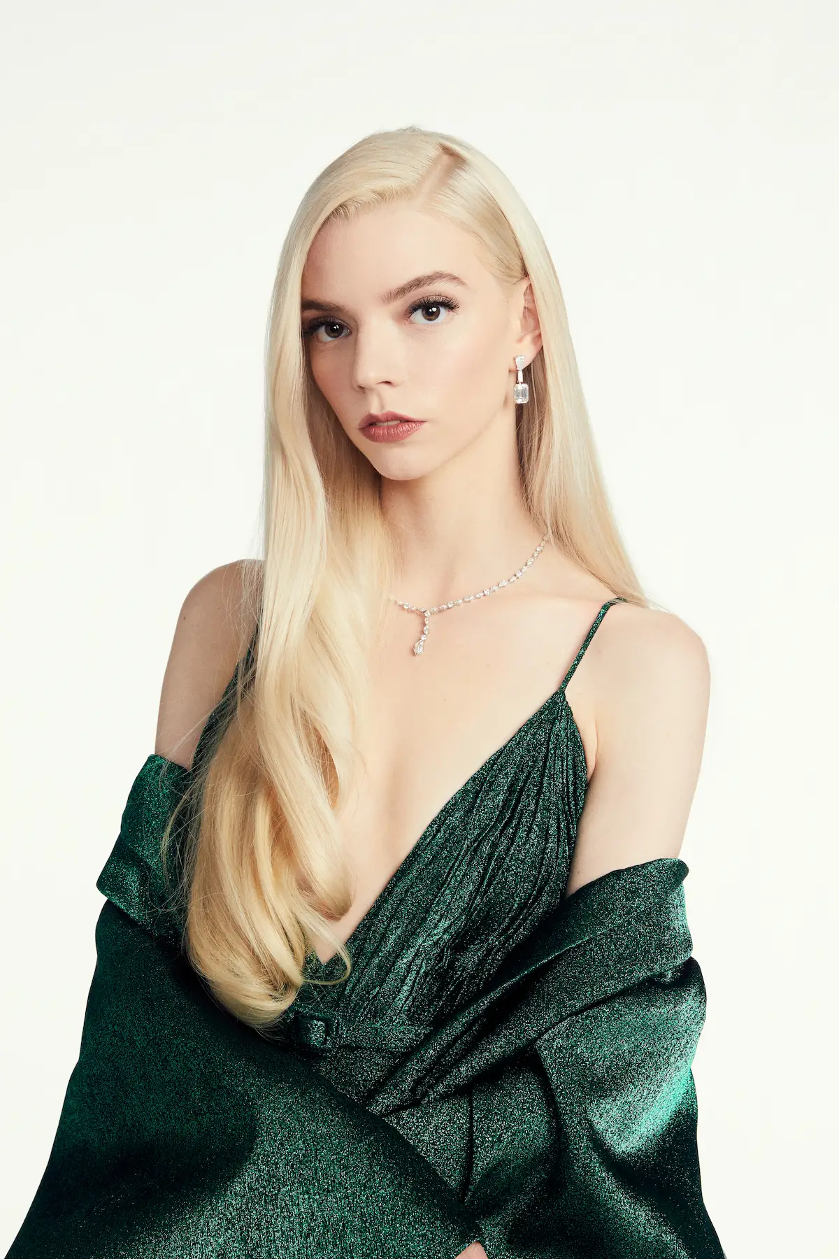 DIOR_AnyaTaylorJoy©_Sami Darsin.jpg