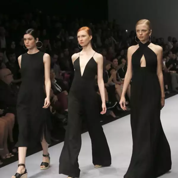 Desfile Adolfo Domínguez